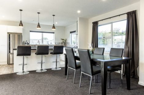 Photo of property in 11 Roskilda Crescent, Taradale, Napier, 4112