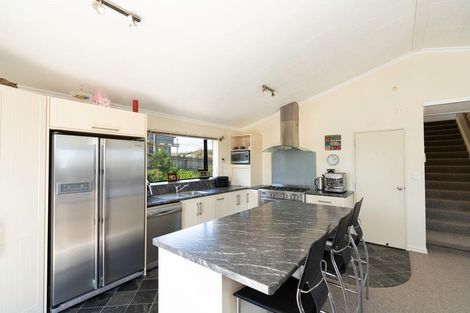 Photo of property in 4 Arataki Grove, Waitarere Beach, Levin, 5510