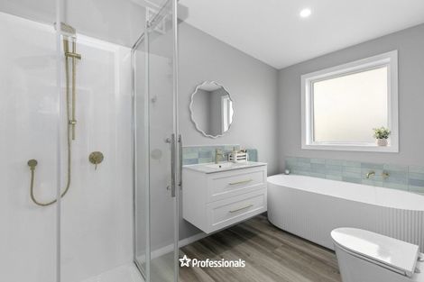 Photo of property in 21 Kennedy Grove, Stokes Valley, Lower Hutt, 5019