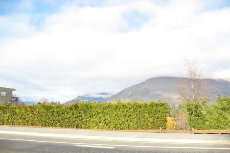 Photo of property in 73 Frankton Road, Queenstown, 9300
