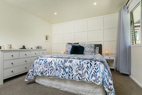 Photo of property in 10 Surville Place, Mairangi Bay, Auckland, 0630