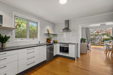 Photo of property in 15a Queen Road, Bellevue, Tauranga, 3110