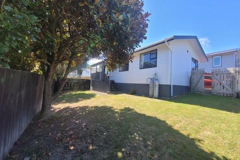 Photo of property in 10 Sombrero View, Ascot Park, Porirua, 5024
