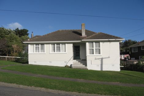 Photo of property in 35 Chaffey Crescent, Titahi Bay, Porirua, 5022
