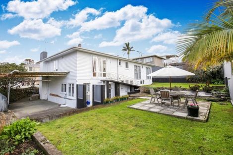 Photo of property in 16 Jamaica Place, Blockhouse Bay, Auckland, 0600