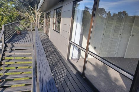 Photo of property in 21 Hillcrest Road, Hatfields Beach, Orewa, 0931