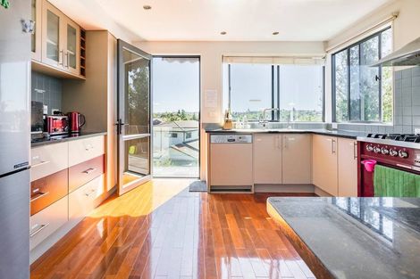 Photo of property in 118 Onetaunga Road, Chatswood, Auckland, 0626
