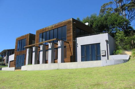 Photo of property in 42 Kate Sheppard Avenue, Torbay, Auckland, 0630