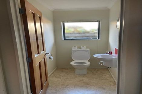 Photo of property in 12 Gandalf Crescent, Paraparaumu, 5032