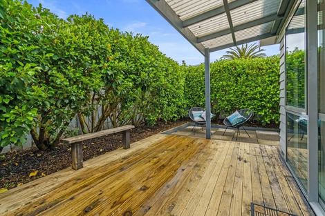 Photo of property in 10 Sackville Street, Martinborough, 5711