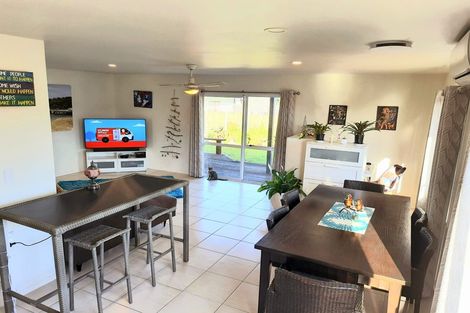 Photo of property in 36 Whitby Avenue, Whitianga, 3510