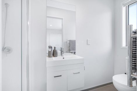 Photo of property in 3/1 Hibiscus Avenue, Hamilton Lake, Hamilton, 3204