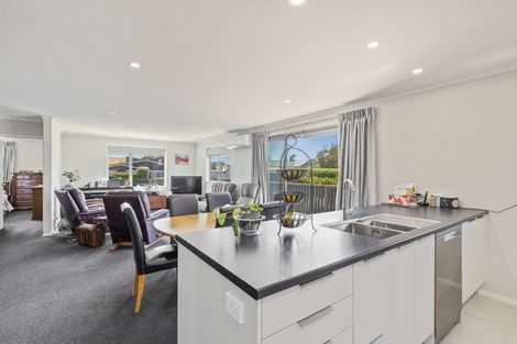 Photo of property in 24c Richmond Street, Waitara, 4320