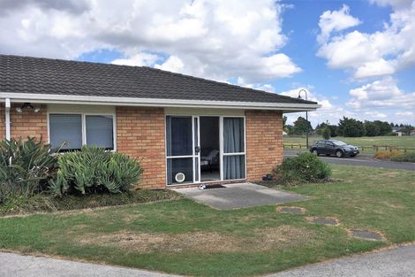 Photo of property in 39 Waiwherowhero Drive, St Andrews, Hamilton, 3200