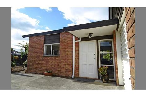 Photo of property in 118b Hutchinson Avenue, New Lynn, Auckland, 0600