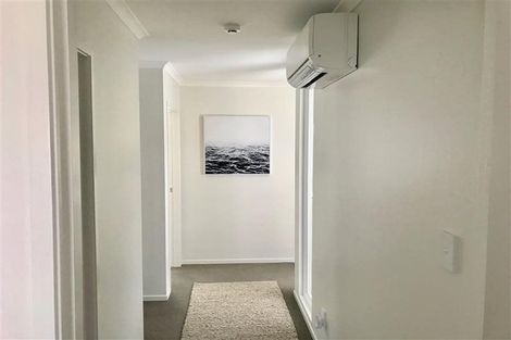 Photo of property in 17 Somerby Mews, Silverstream, Upper Hutt, 5019