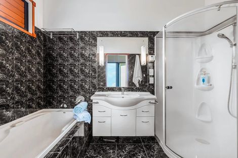 Photo of property in 47 Wakeman Road, Acacia Bay, Taupo, 3330