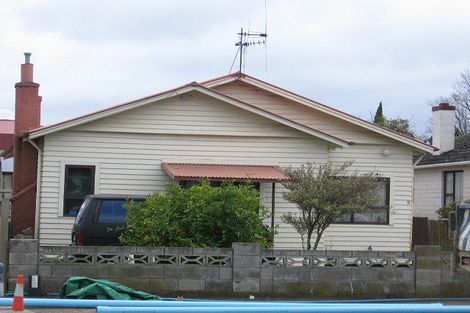 Photo of property in 9 Dahlia Street, Palmerston North, 4410