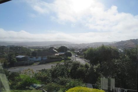 Photo of property in 1 Sidlaw Street, Strathmore Park, Wellington, 6022