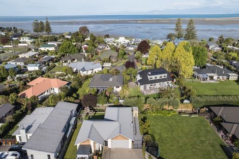 Photo of property in 3 Puketutu Grove, Motueka, 7120