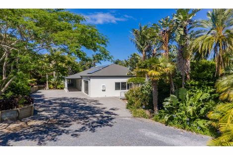 Photo of property in 33a Skudders Beach Road, Kerikeri, 0294