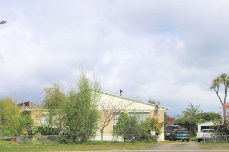 Photo of property in 39 Otupai Street, Two Mile Bay, Taupo, 3330