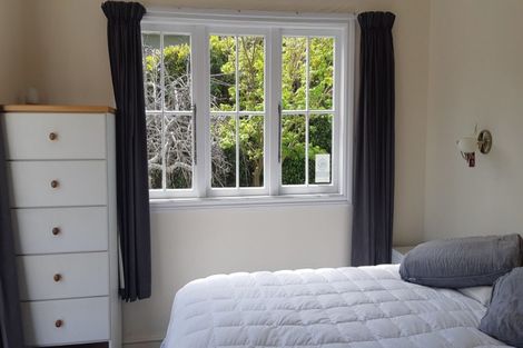 Photo of property in 41 Seaton Road, Murrays Bay, Auckland, 0630