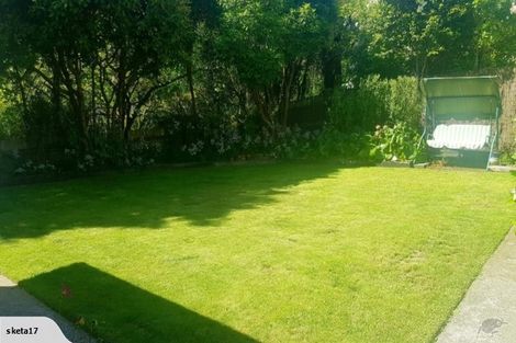 Photo of property in 43 Fendalton Crescent, Pinehaven, Upper Hutt, 5019