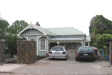Photo of property in 26 Sylvan Avenue West, Northcote, Auckland, 0627