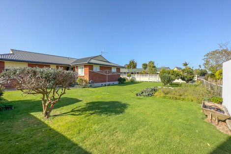 Photo of property in 61 Hayward Road, Ngatea, 3503