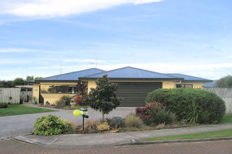 Photo of property in 28 Bouverie Crescent, Flagstaff, Hamilton, 3210