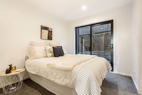 Photo of property in 7 Meg Lane, Glen Eden, 0602