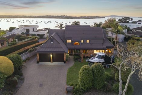 Photo of property in 23 Clyside Avenue, Half Moon Bay, Auckland, 2012