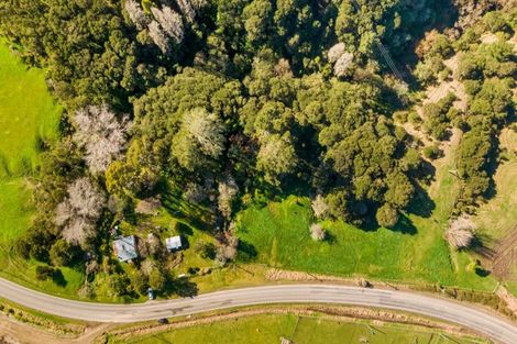 Photo of property in 774 Whatatutu Road, Te Karaka, 4094