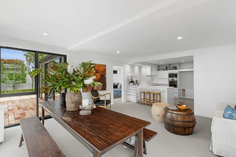 Photo of property in 11 Stratford Street, Merivale, Christchurch, 8014