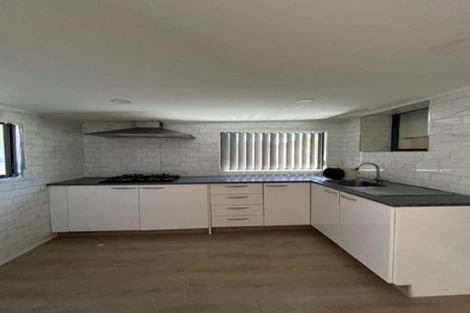 Photo of property in 6 Arrowsmith Drive, Clover Park, Auckland, 2019