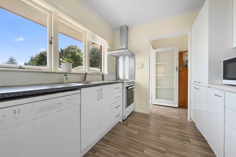 Photo of property in 674 Pakuranga Road, Howick, Auckland, 2010