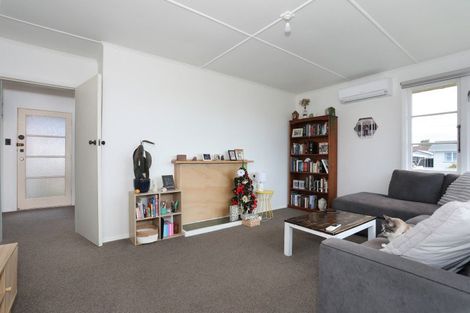 Photo of property in 86 Rangiora Avenue, Roslyn, Palmerston North, 4414