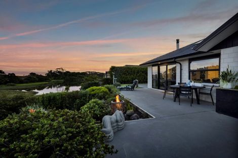 Photo of property in 6 Aytoun Street, Opunake, 4616