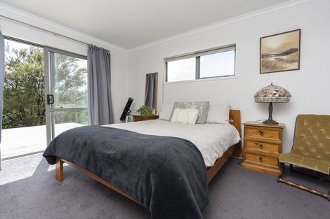 Photo of property in 33 Ngapuke Lane, Parua Bay, Onerahi, 0192