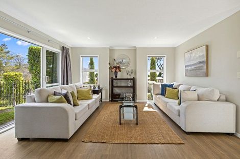 Photo of property in 15c Verran Road, Birkenhead, Auckland, 0626