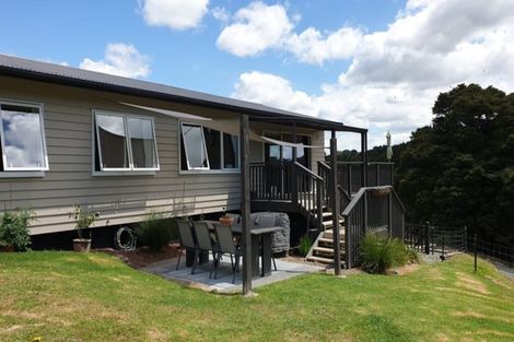 Photo of property in 66 Puriri Glade, Maungaturoto, 0588