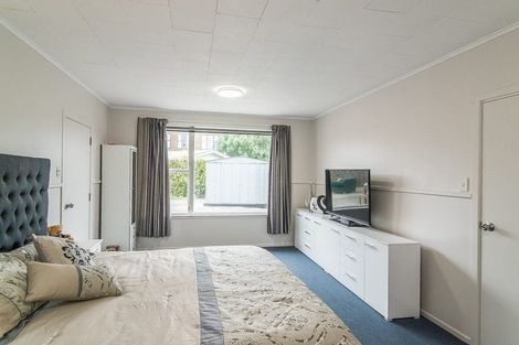 Photo of property in 16 Percival Road, Paraparaumu Beach, Paraparaumu, 5032