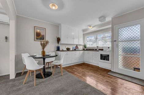 Photo of property in 2/54 East Street, Papakura, 2110