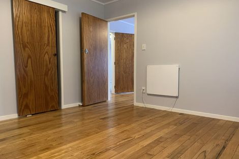 Photo of property in 2/30 Sunnynook Road, Sunnynook, Auckland, 0620