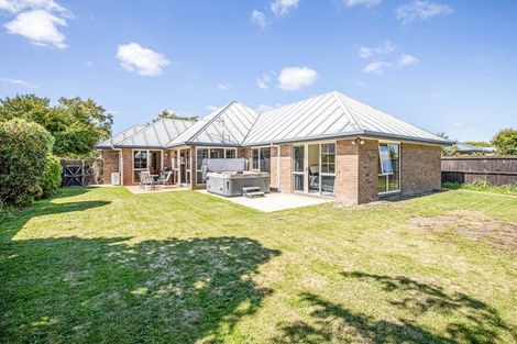 Photo of property in 16 Durrell Way, Rolleston, 7614