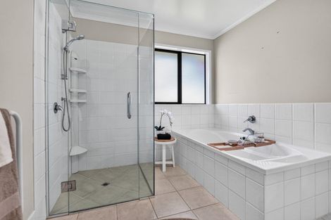 Photo of property in 94 Wentworth Drive, Rototuna North, Hamilton, 3210