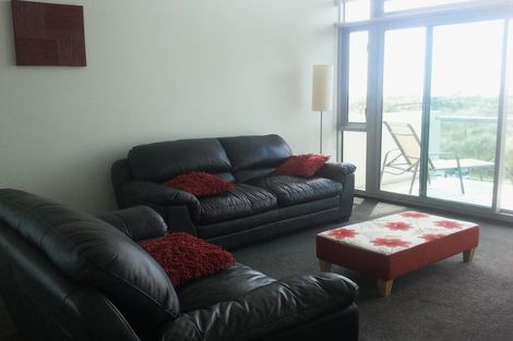 Photo of property in 9/272 Marine Parade, New Brighton, Christchurch, 8061