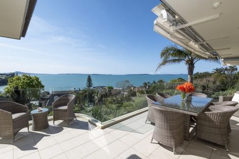 Photo of property in 15 Island View Terrace, Cockle Bay, Auckland, 2014