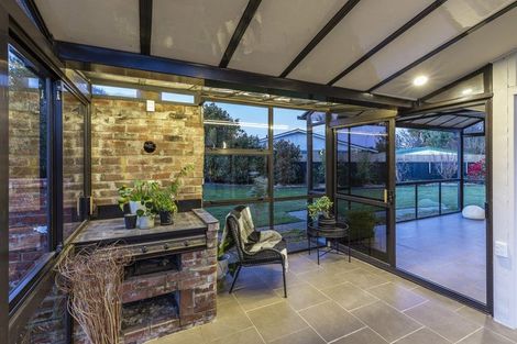 Photo of property in 10 Westerleigh Street, Bishopdale, Christchurch, 8053